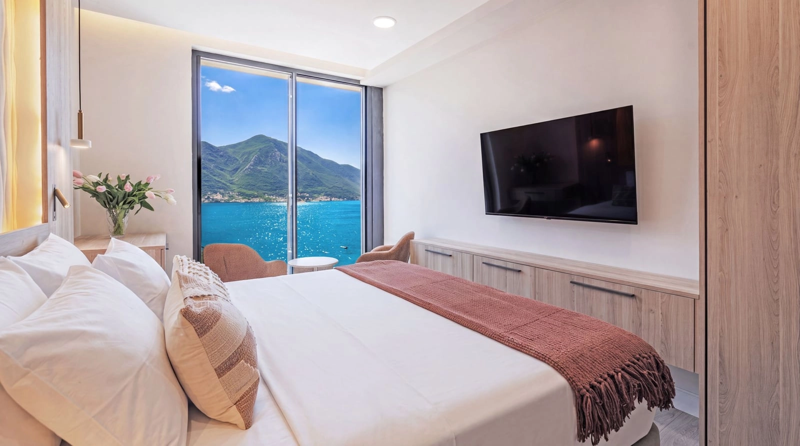 Vila-sa-infinity-bazenom-u-Dobroti-Kotor-15 Kuća 413 m² – Dobrota, Kotor — fotografija 16