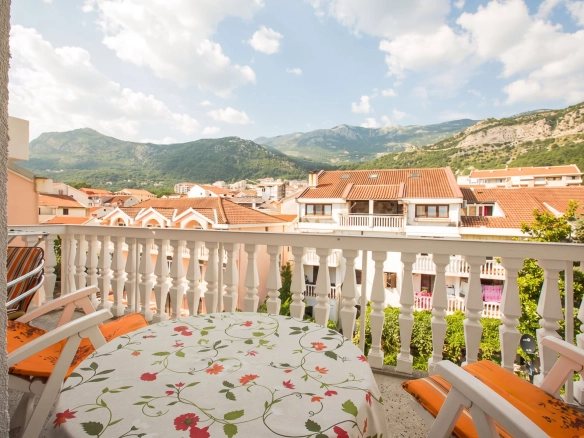 Dvosoban stan 60 m² – Budva — fotografija 2