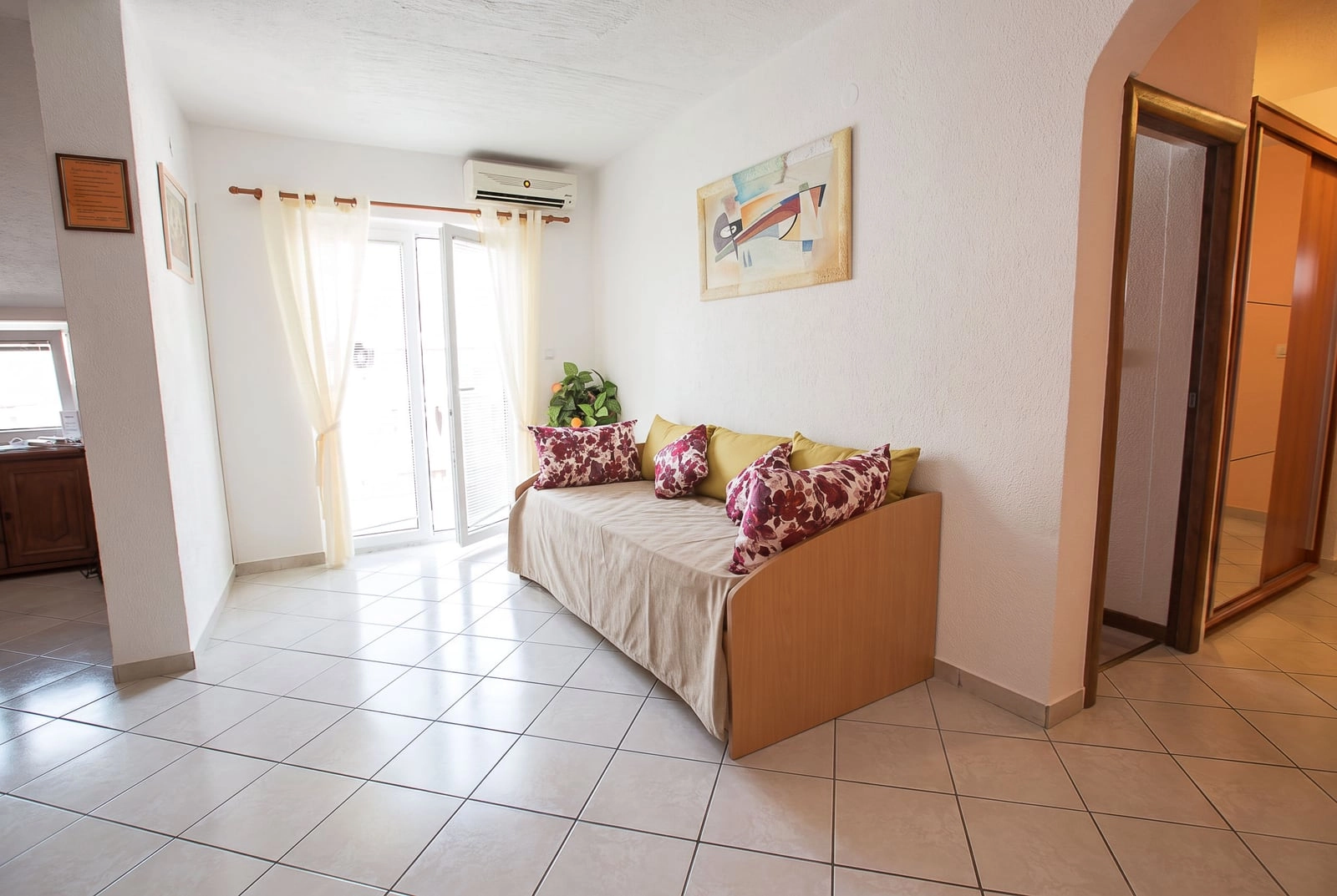 Dvosoban-stan-sa-terasom-u-Budvi-5 Dvosoban stan 60 m² – Budva — fotografija 6