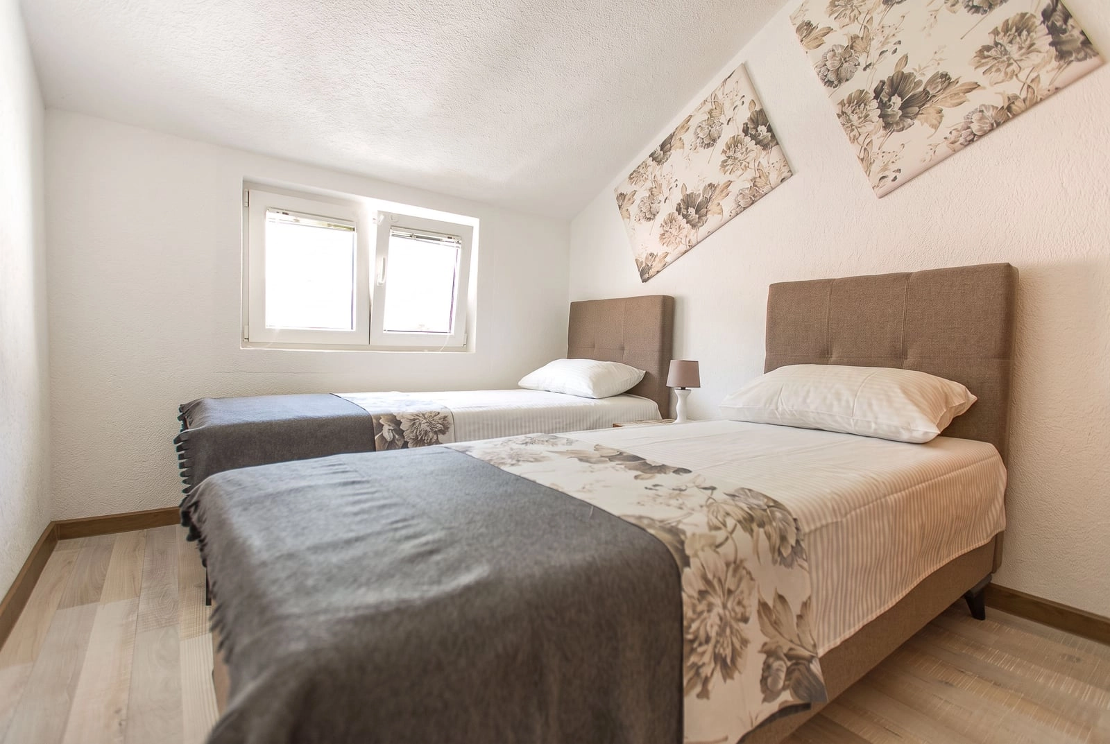 Dvosoban-stan-sa-terasom-u-Budvi-10 Dvosoban stan 60 m² – Budva — fotografija 11