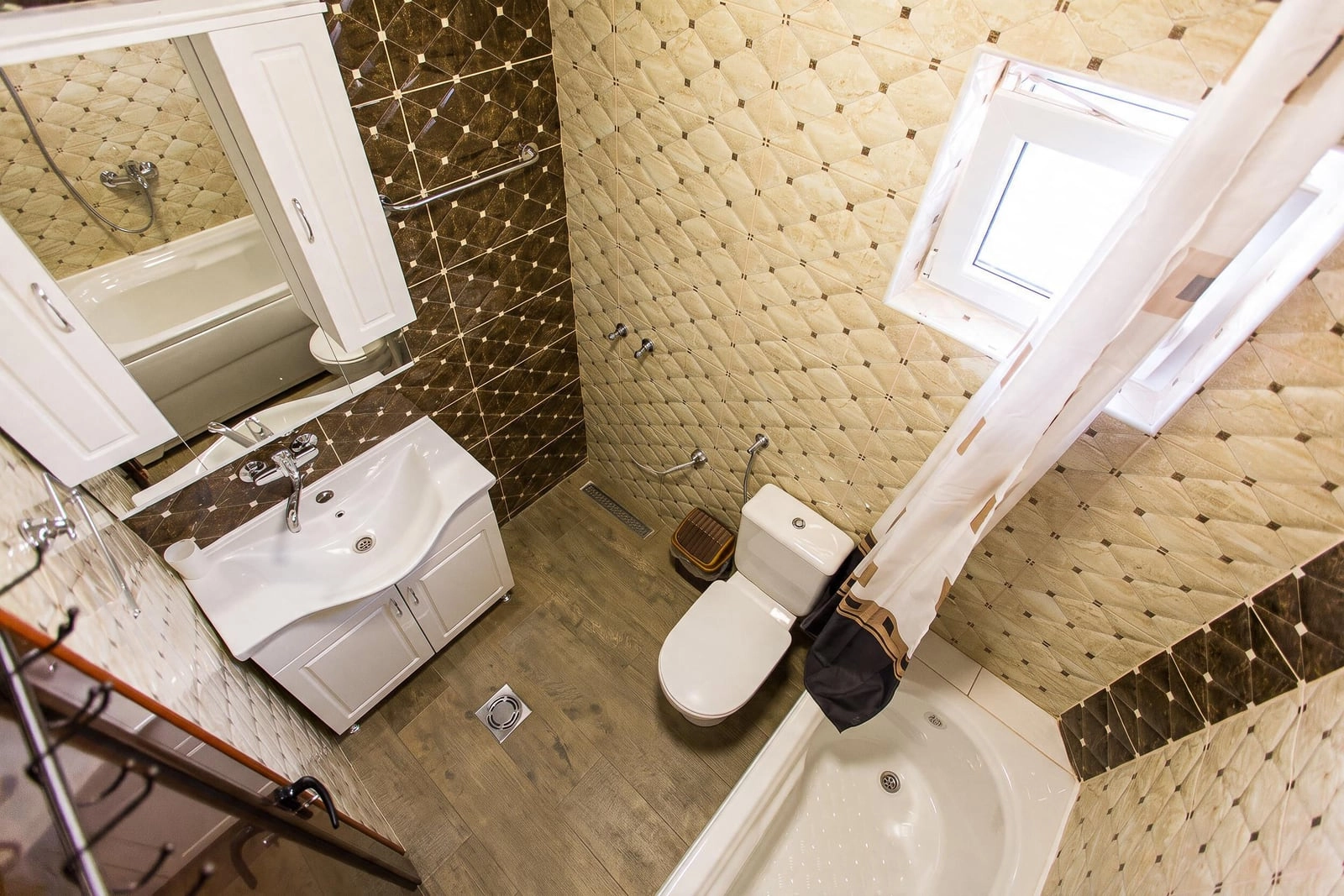 Dvosoban-stan-sa-terasom-u-Budvi-13 Dvosoban stan 60 m² – Budva — fotografija 14