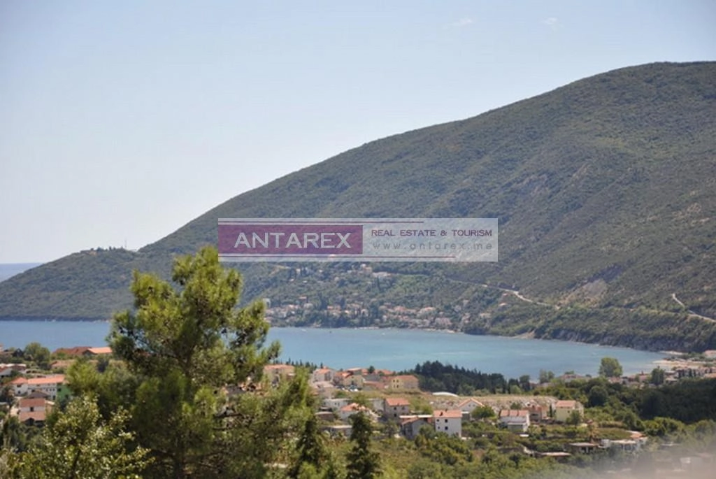 Kuca-sa-sest-apartmana-i-bazenom-Herceg-Novi-14 Kuća 350 m² – Herceg Novi — fotografija 15