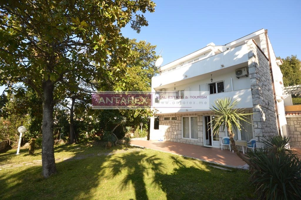 Kamena-vila-u-Savini-Herceg-Novi-4 Kuća 200 m² – Savina, Herceg Novi — fotografija 5