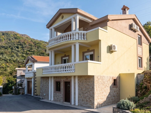 Kuća 228 m² – Tivat — fotografija 4