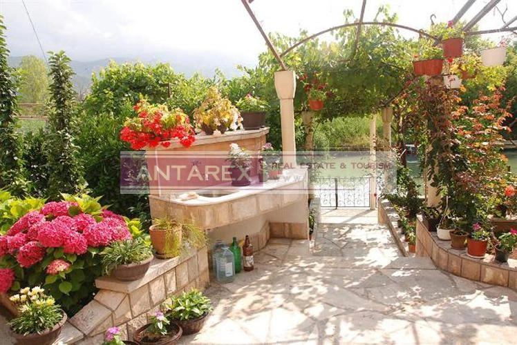 Kuca-sa-apartmanima-uz-rijeku-Sutorinu-Igalo-Herceg-Novi-4 Kuća 228 m² – Igalo, Herceg Novi — fotografija 5