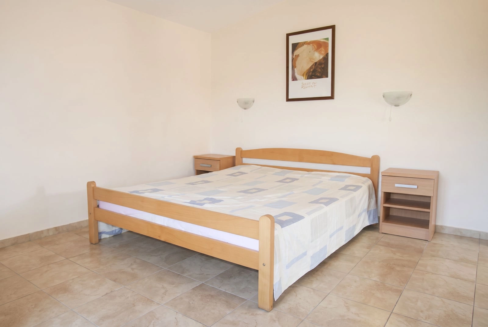 Troetazna-kuca-sa-tri-apartmana-u-Opatovu-Tivat-7 Kuća 198 m² – Tivat — fotografija 8