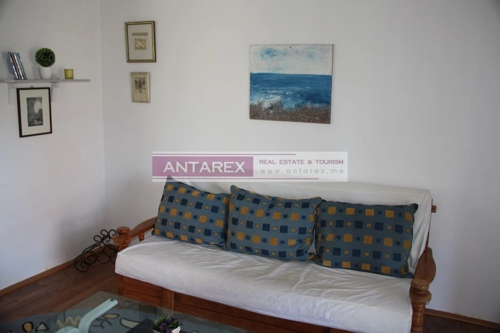 Kuca-sa-tri-sprata-u-Igalu-Herceg-Novi-6 Kuća 232 m² – Igalo, Herceg Novi — fotografija 7