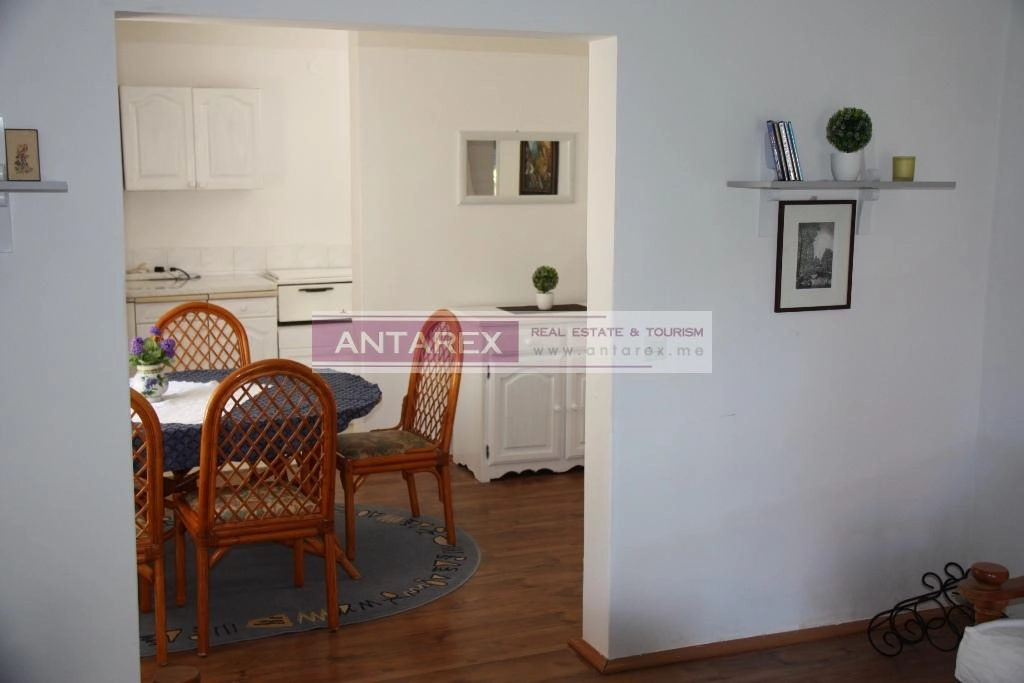 Kuca-sa-tri-sprata-u-Igalu-Herceg-Novi-8 Kuća 232 m² – Igalo, Herceg Novi — fotografija 9