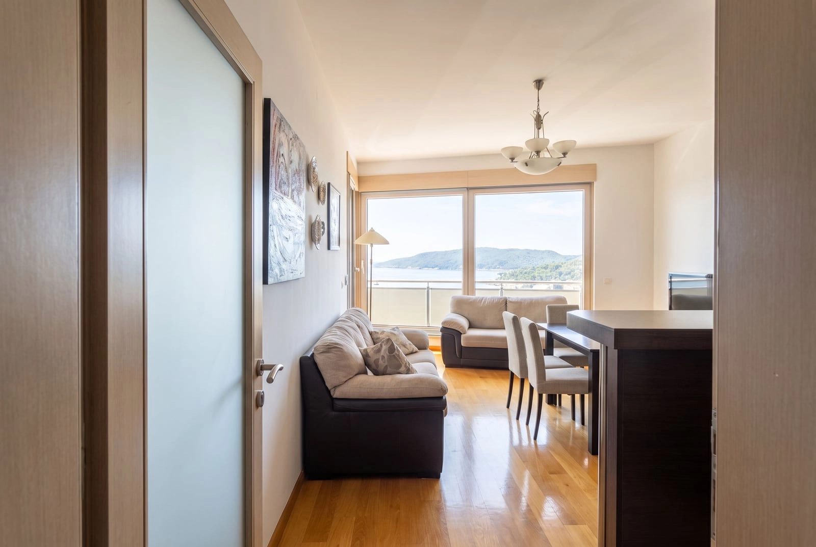 Trosoban-stan-sa-pogledom-na-more-u-Becicima-Budva-1 Trosoban stan 98 m² – Bečići, Budva — fotografija 2
