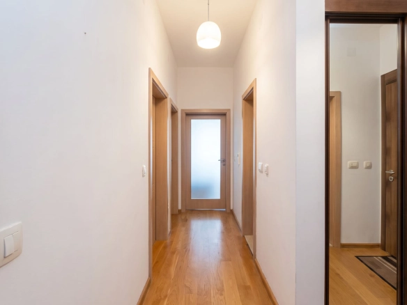 Trosoban stan 98 m² – Bečići, Budva — fotografija 16