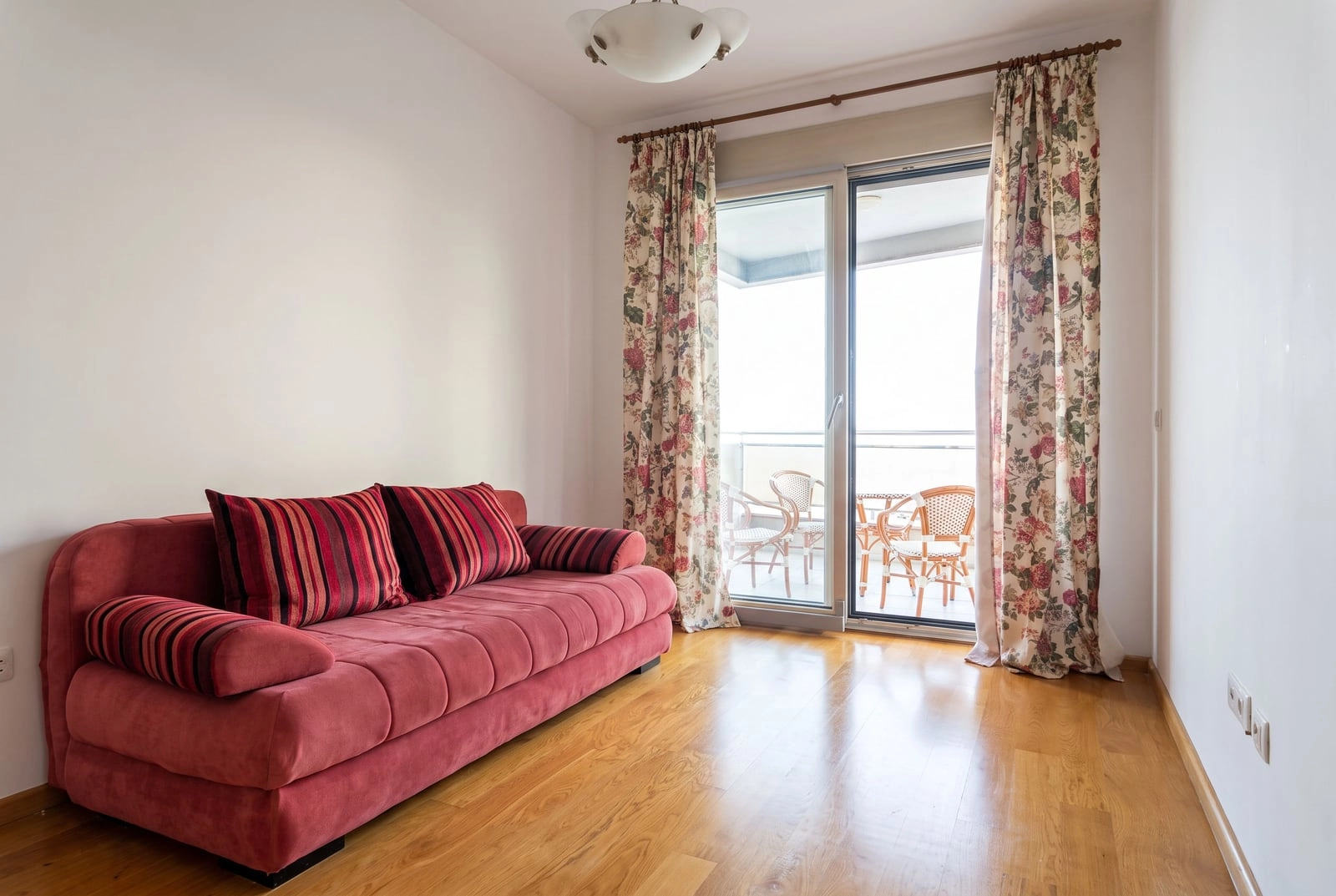 Trosoban-stan-sa-pogledom-na-more-u-Becicima-Budva-19 Trosoban stan 98 m² – Bečići, Budva — fotografija 20