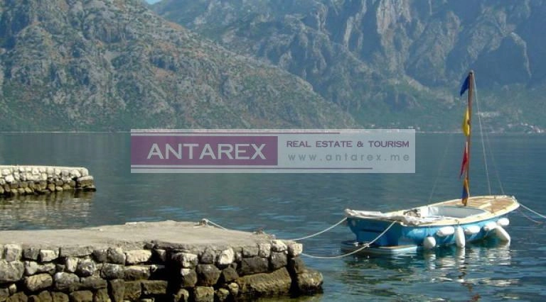 Kuca-na-prvoj-liniji-do-mora-u-Prcanju-Kotor-13 Kuća 150 m² – Prčanj, Kotor — fotografija 14