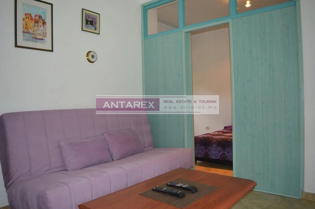 Kuca-na-prvoj-liniji-do-mora-u-Bijeloj-Herceg-Novi-18 Kuća 154 m² – Bijela, Herceg Novi — fotografija 19