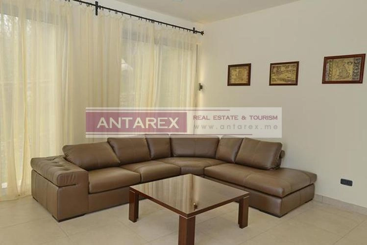 Dvije-nove-vile-sa-bazenom-u-Kavacu-Tivat-6 Kuća 440 m² – Kavač, Tivat — fotografija 7