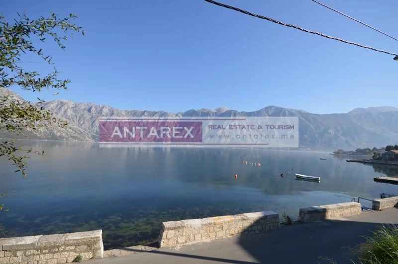 Plac-sa-pogledom-na-zaliv-u-Stolivu-Kotor-2 Plac 608 m² – Stoliv, Kotor — fotografija 3