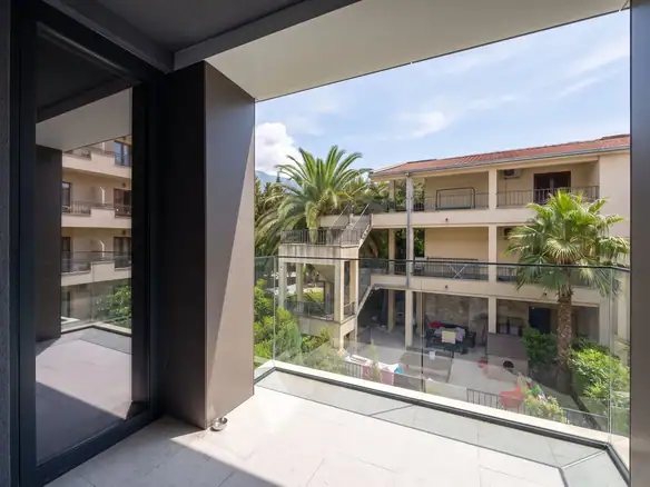 Izdavanje: Jednosoban stan 62 m² – Budva — fotografija 2