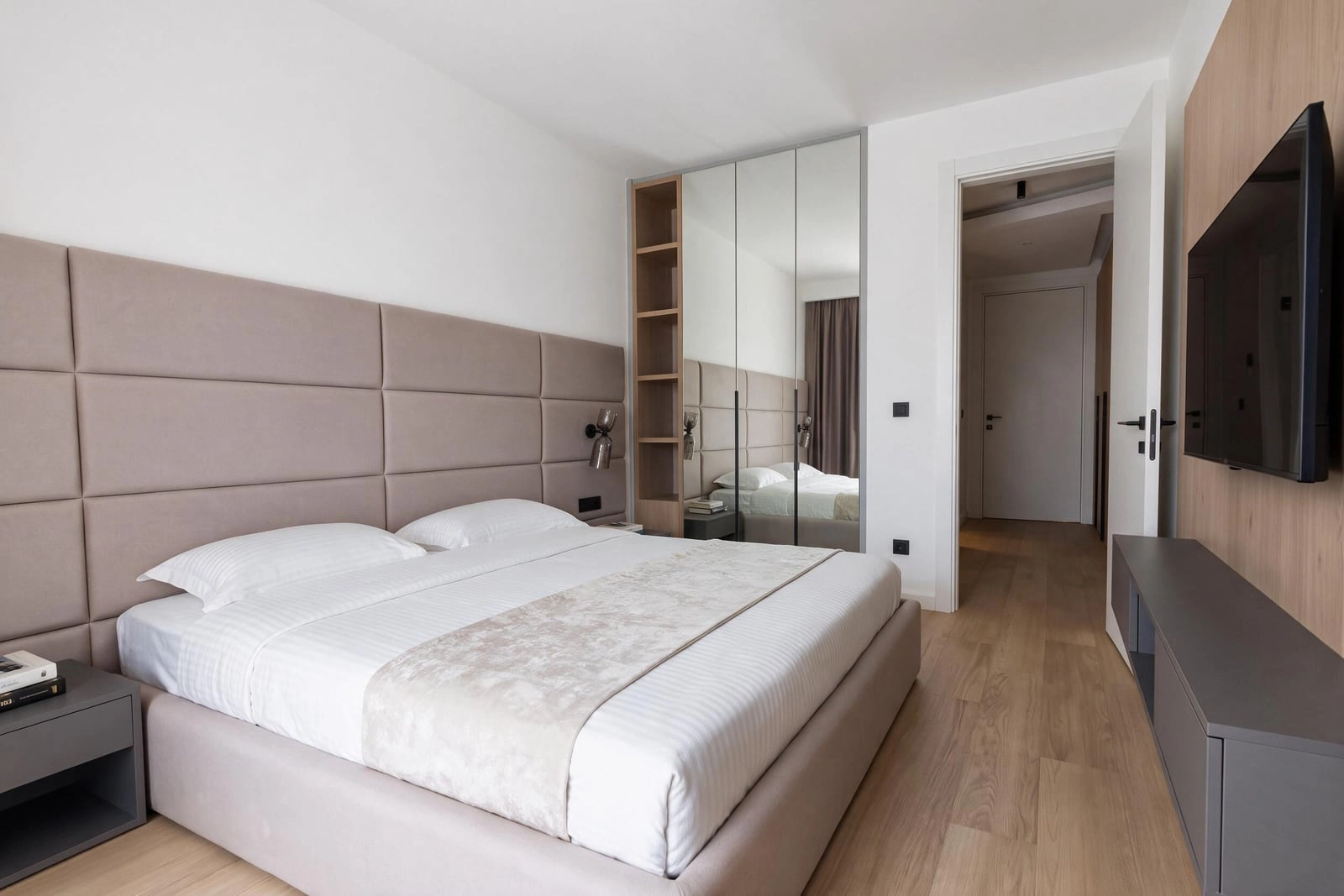 Jednosoban-stan-sa-terasom-u-kompleksu-Onia-Budva-7 Izdavanje: Jednosoban stan 62 m² – Budva — fotografija 8