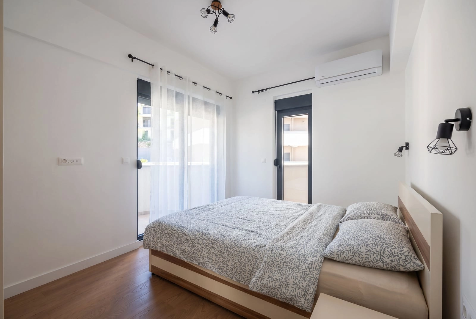 Jednosoban-stan-sa-terasom-u-Becicima-Budva-5 Izdavanje: Jednosoban stan 53 m² – Bečići, Budva — fotografija 6
