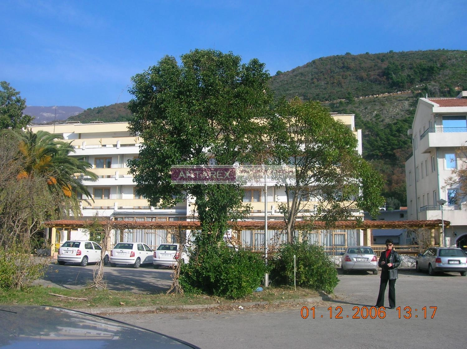 Hotelski-kompleks-na-prodaju-u-Budvi-7 Poslovni prostor 2.142 m² – Budva — fotografija 8