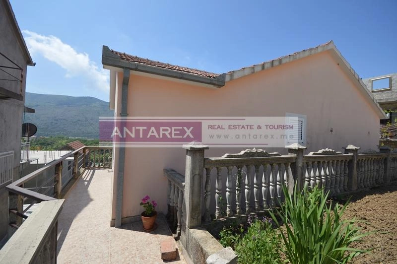 Nova-kuca-sa-terasama-u-Igalu-Herceg-Novi-1 Kuća 200 m² – Igalo, Herceg Novi — fotografija 2