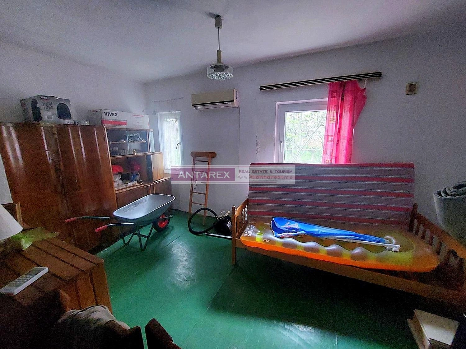 Kuca-sa-dvoristem-u-DJurasevicima-Tivat-4 Kuća 144 m² – Đuraševići, Tivat — fotografija 5