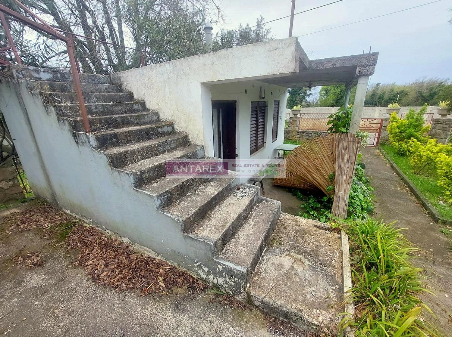 Kuca-sa-dvoristem-u-DJurasevicima-Tivat-10 Kuća 144 m² – Đuraševići, Tivat — fotografija 11