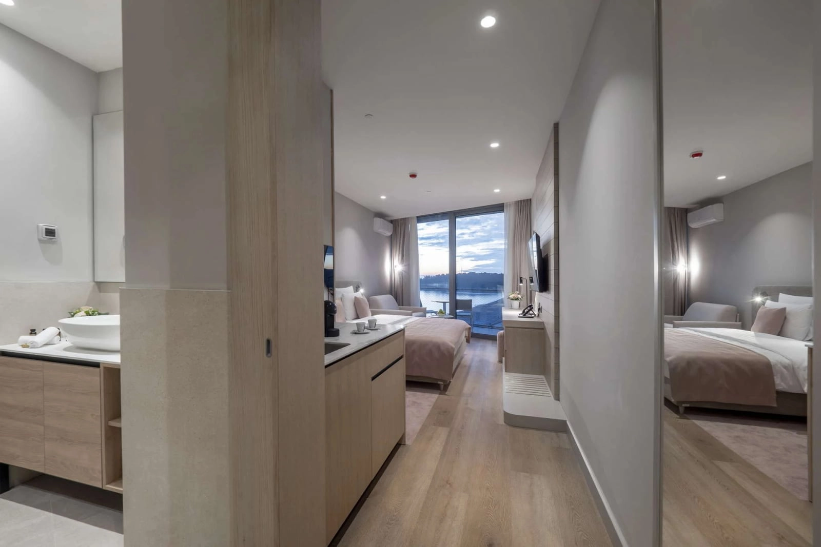 Apartmani-u-hotelu-sa-5-zvjezdica-Becici-Budva-10 Hotel – Bečići, Budva — fotografija 11