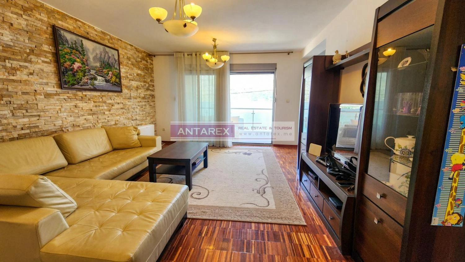 Dvosoban-stan-na-prvoj-liniji-u-Stolivu-Kotor-2 Dvosoban stan 105 m² – Stoliv, Kotor — fotografija 3