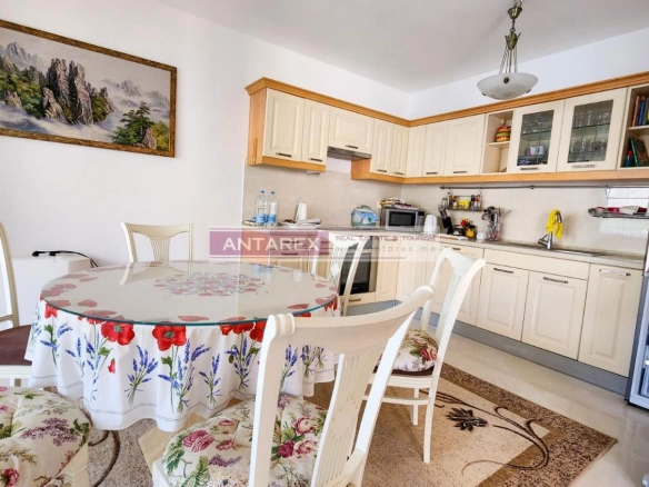 Dvosoban stan 105 m² – Stoliv, Kotor — fotografija 4