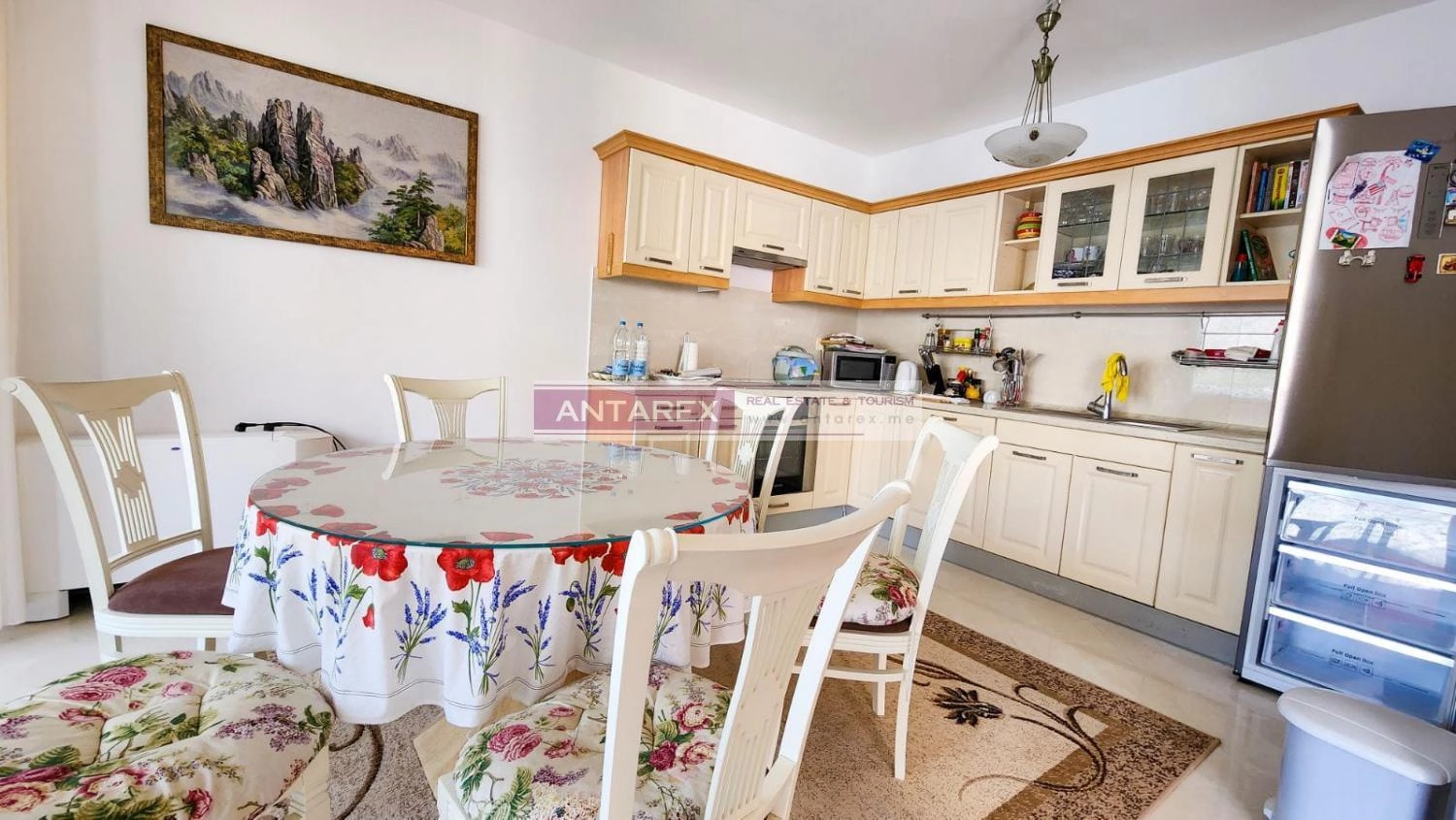 Dvosoban-stan-na-prvoj-liniji-u-Stolivu-Kotor-3 Dvosoban stan 105 m² – Stoliv, Kotor — fotografija 4