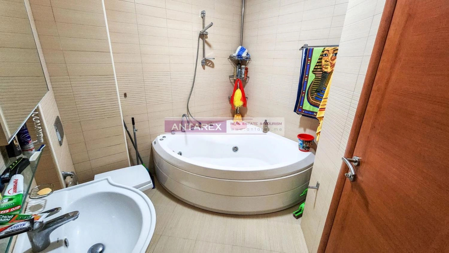 Dvosoban-stan-na-prvoj-liniji-u-Stolivu-Kotor-6 Dvosoban stan 105 m² – Stoliv, Kotor — fotografija 7
