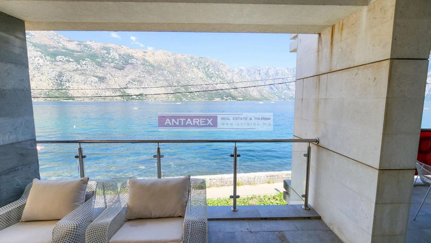 Dvosoban-stan-na-prvoj-liniji-u-Stolivu-Kotor-7 Dvosoban stan 105 m² – Stoliv, Kotor — fotografija 8