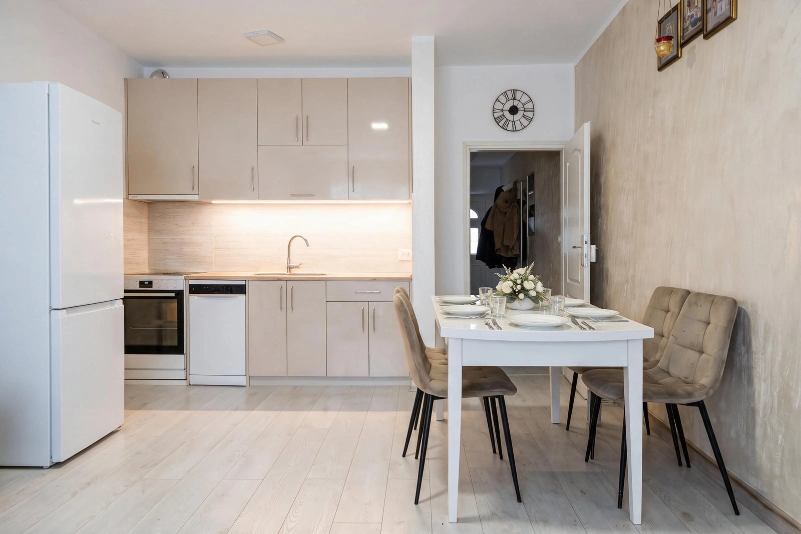 Jednosoban-stan-sa-terasom-u-Igalu-Herceg-Novi-1 Jednosoban stan 42 m² – Igalo, Herceg Novi — fotografija 2