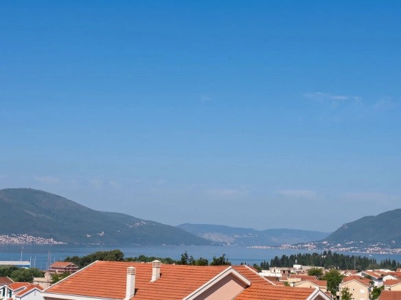 Dvosoban stan 57 m² – Tivat — fotografija 4