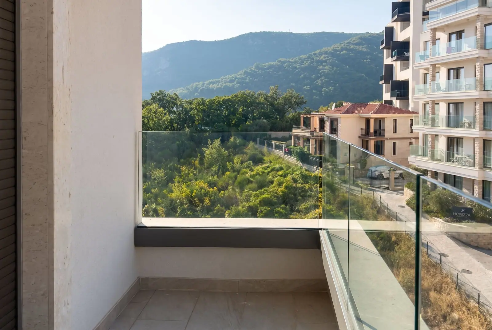 Dvosoban-stan-sa-terasama-u-Becicima-Budva-6 Dvosoban stan 69 m² – Bečići, Budva — fotografija 7