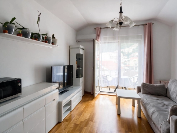 Dvosoban stan 78 m² – Budva — fotografija 2