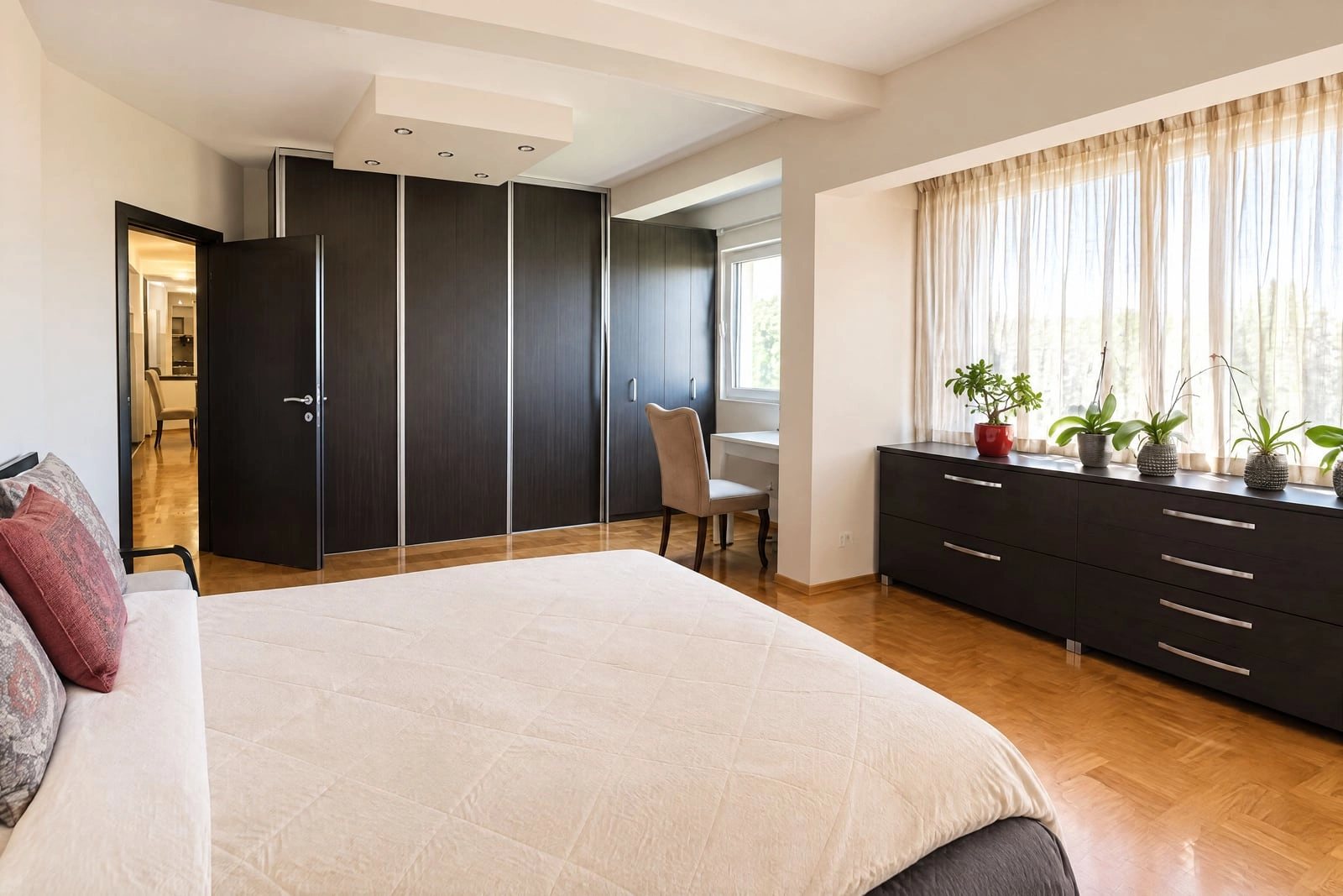 Trosoban-stan-sa-terasom-u-Tivtu-11 Trosoban stan 91 m² – Tivat — fotografija 12
