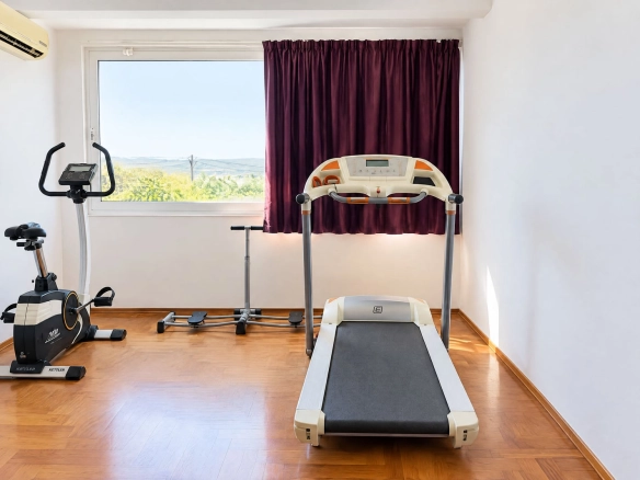Trosoban stan 91 m² – Tivat — fotografija 18