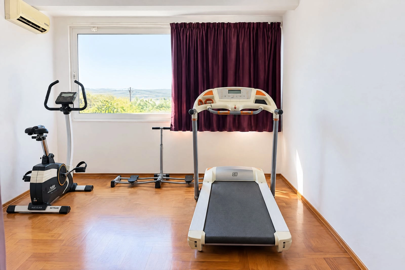 Trosoban-stan-sa-terasom-u-Tivtu-17 Trosoban stan 91 m² – Tivat — fotografija 18