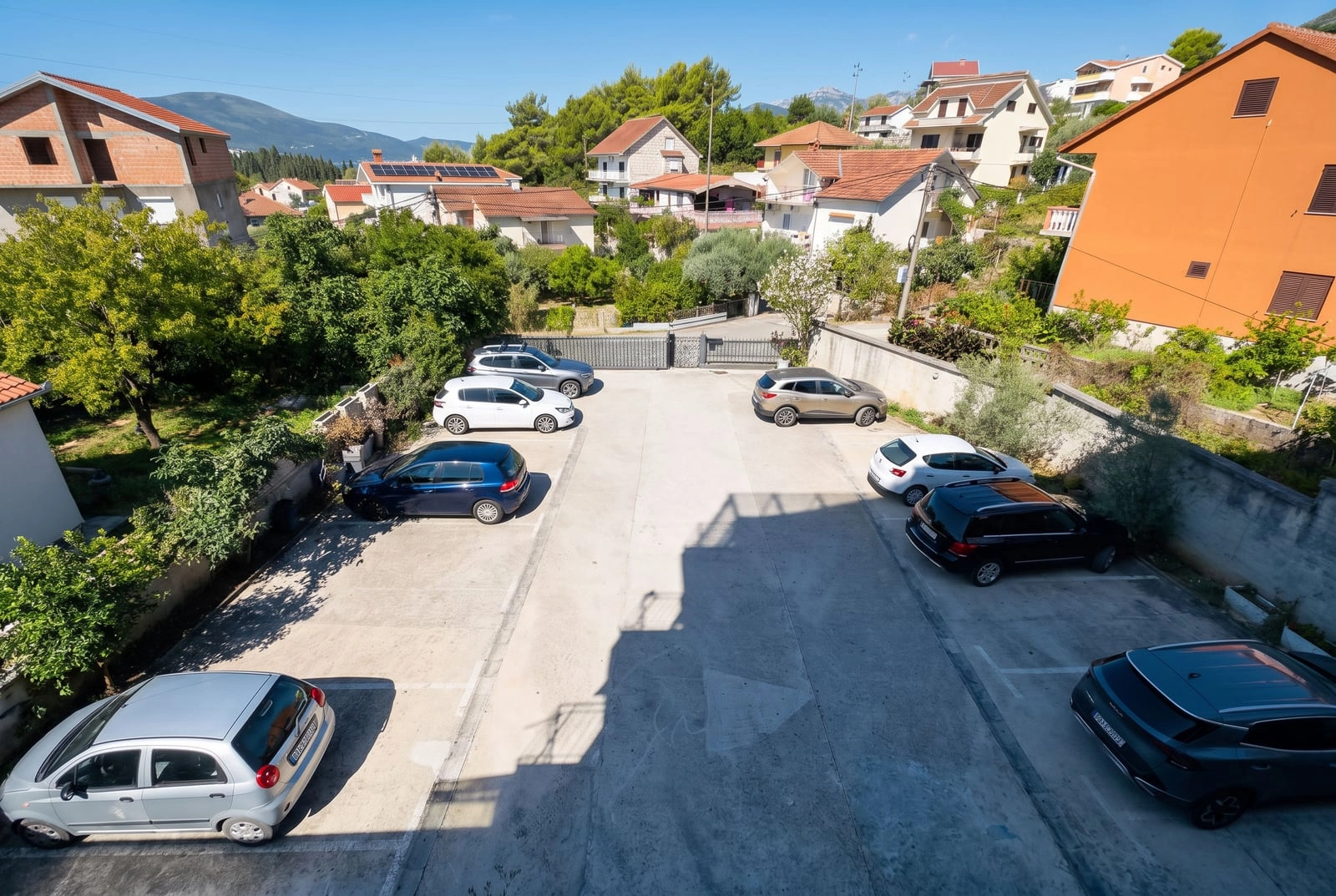 Trosoban-stan-sa-terasom-u-Tivtu-19 Trosoban stan 91 m² – Tivat — fotografija 20