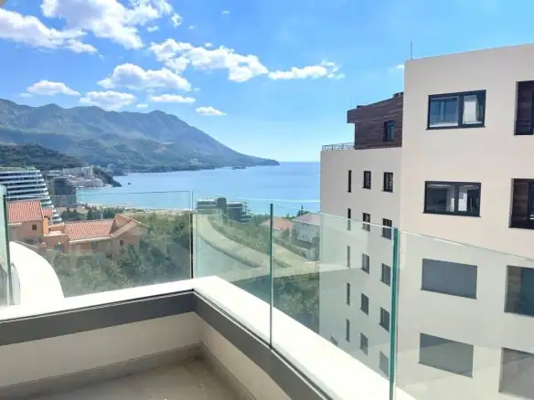 Dvosoban stan u Bečićima