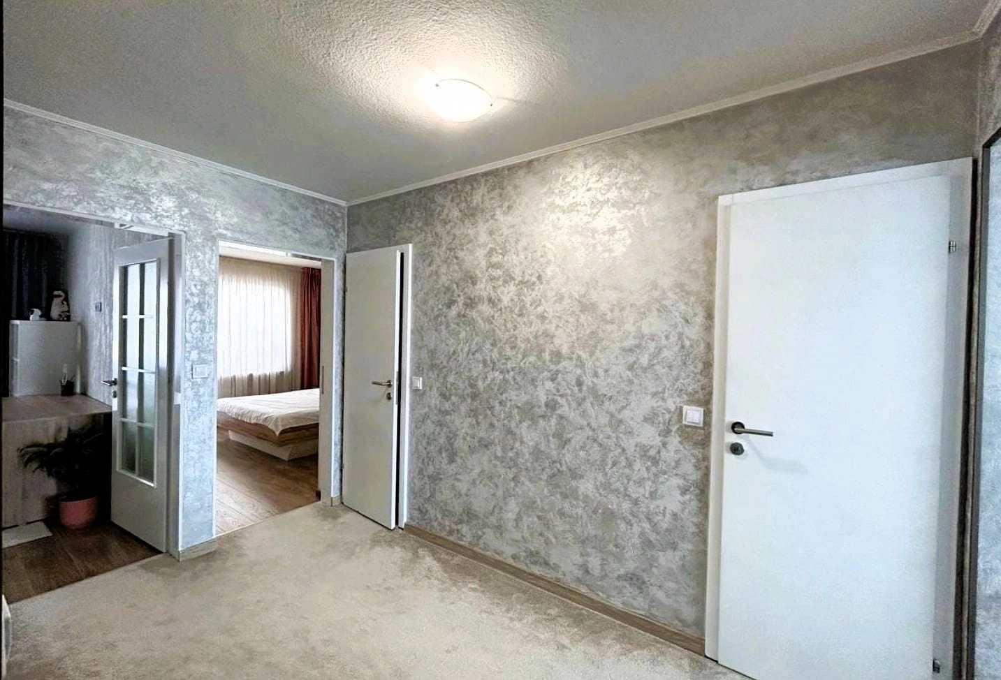 Dvosoban-stan-sa-terasom-u-Tivtu-2 Dvosoban stan 83 m² – Tivat — fotografija 3