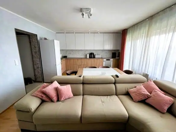Dvosoban stan 83 m² – Tivat — fotografija 12