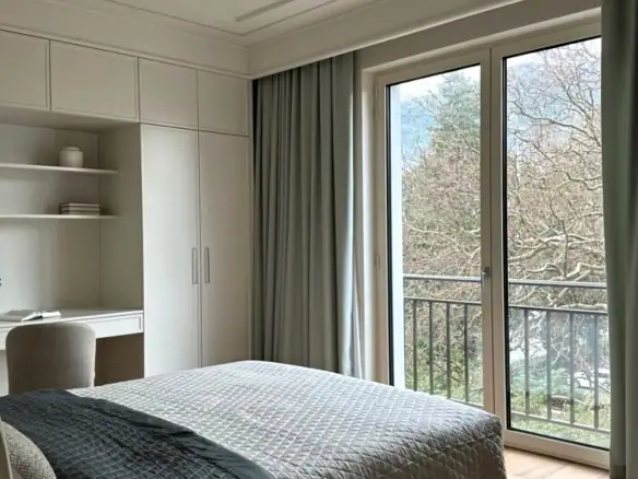 Trosoban stan 247 m² – Tivat — fotografija 3