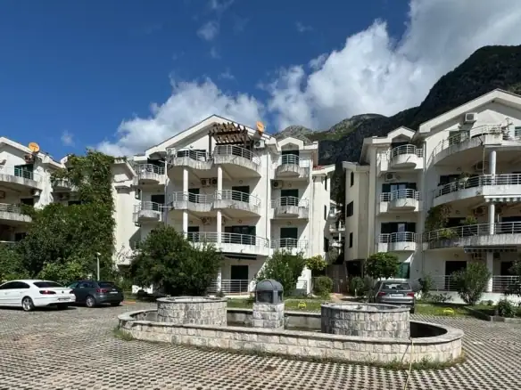 Trosoban stan 130 m² – Risan, Kotor — fotografija 6
