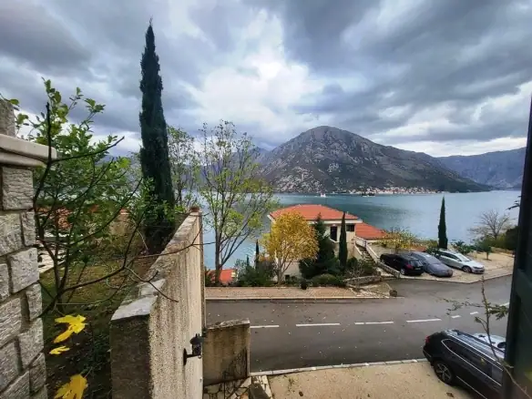 Trosoban stan 126 m² – Kotor — fotografija 3