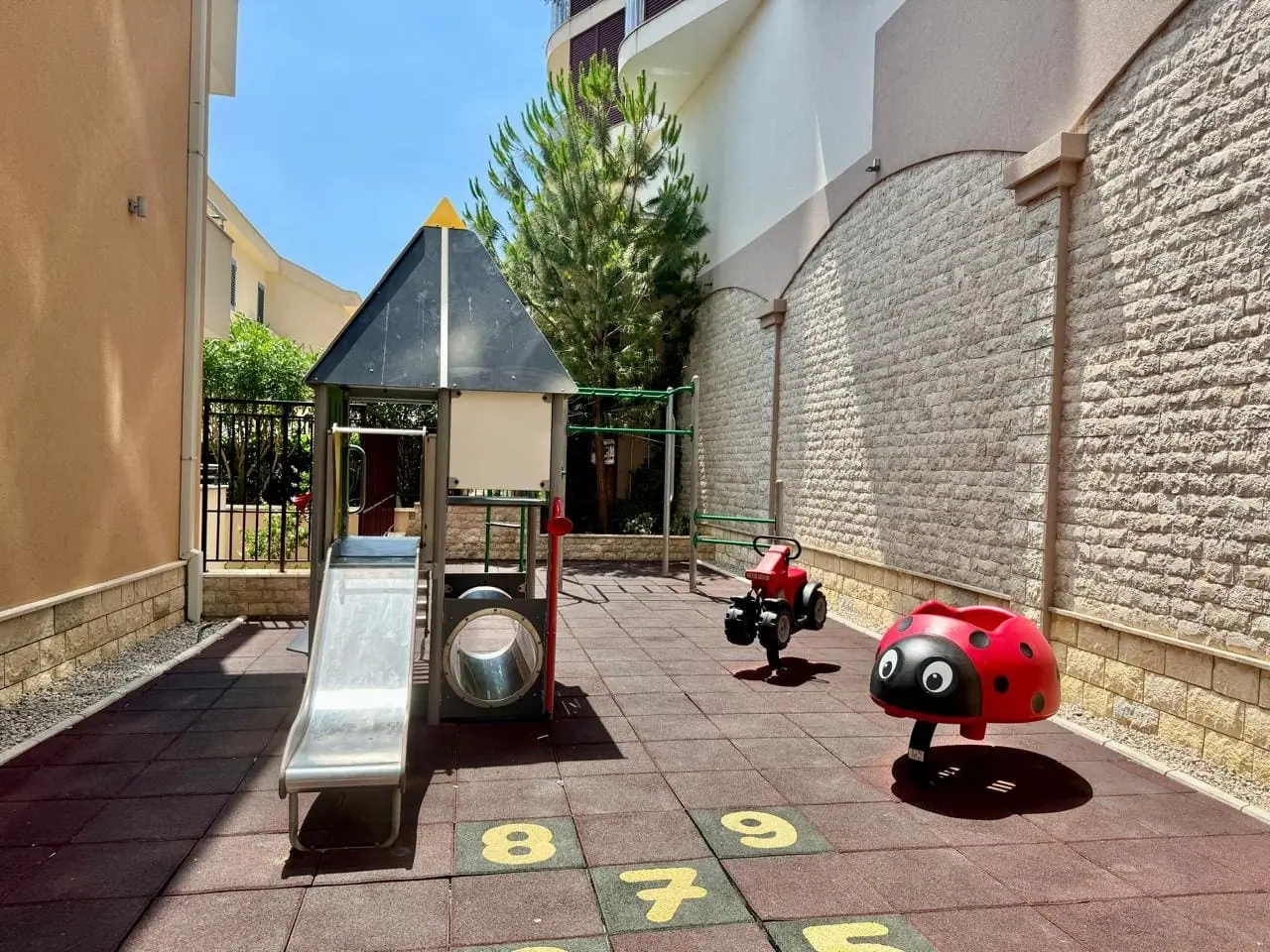Jednosoban-stan-u-rezidenciji-Anatolia-Becici-Budva-10 Jednosoban stan 62 m² – Bečići, Budva — fotografija 11