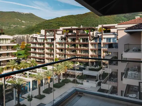 Dvosoban stan 266 m² – Tivat — fotografija 16