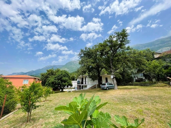 Porodična kuća sa pogledom na more