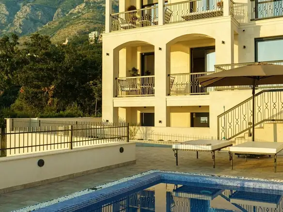 Vila Zoe s bazenom u Skočiđevojki